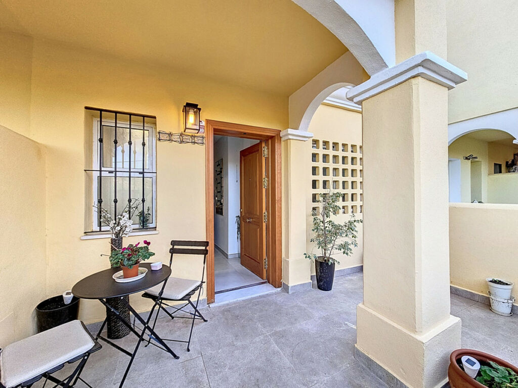 Townhouse El Padron Málaga - image 5