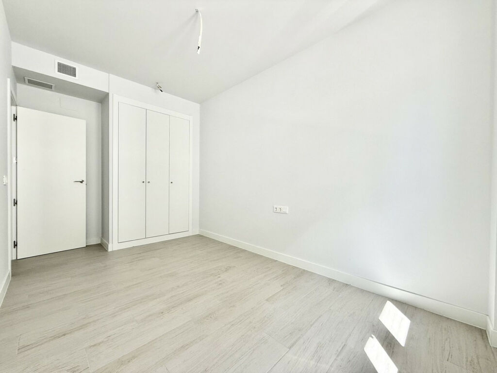 Ground Floor Apartment Estepona Málaga - image 5
