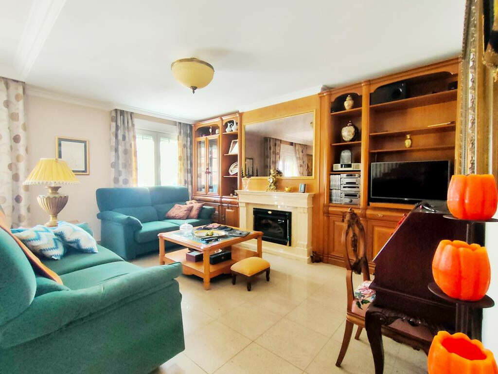Detached Villa Denia Alicante - image 5