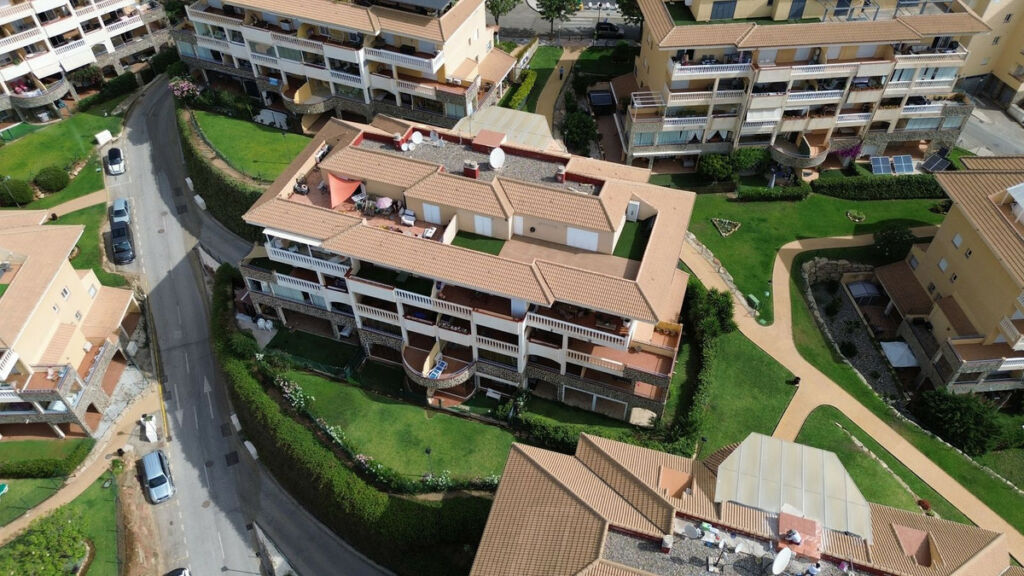Middle Floor Apartment Fuengirola Málaga - image 5