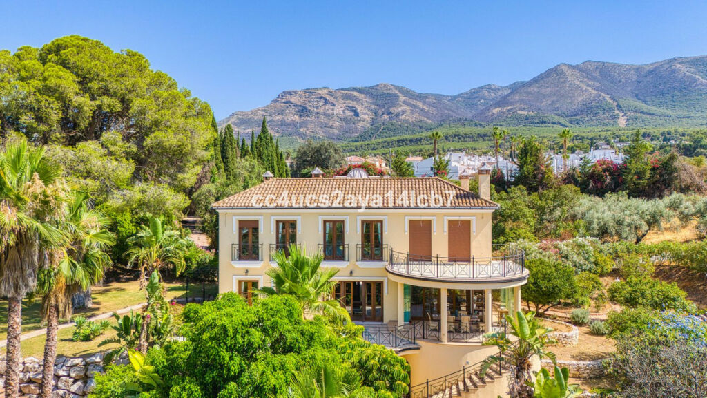 Detached Villa Alhaurín el Grande Málaga - image 5