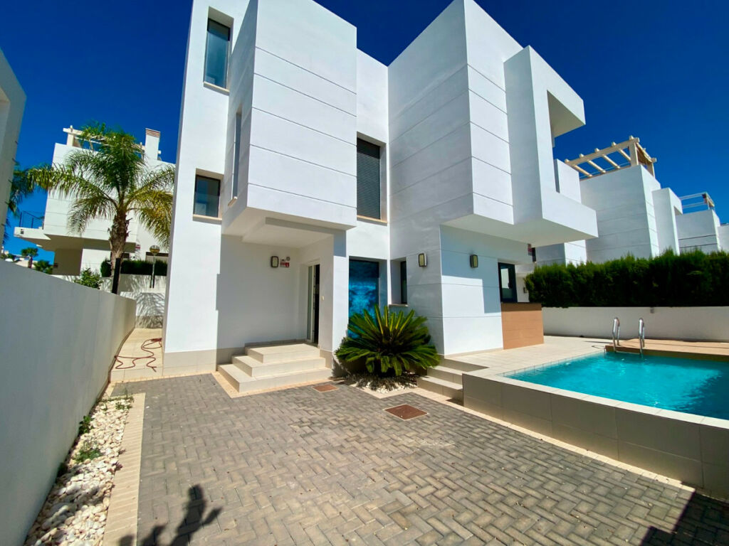 Detached Villa Ciudad Quesada Alicante - image 13