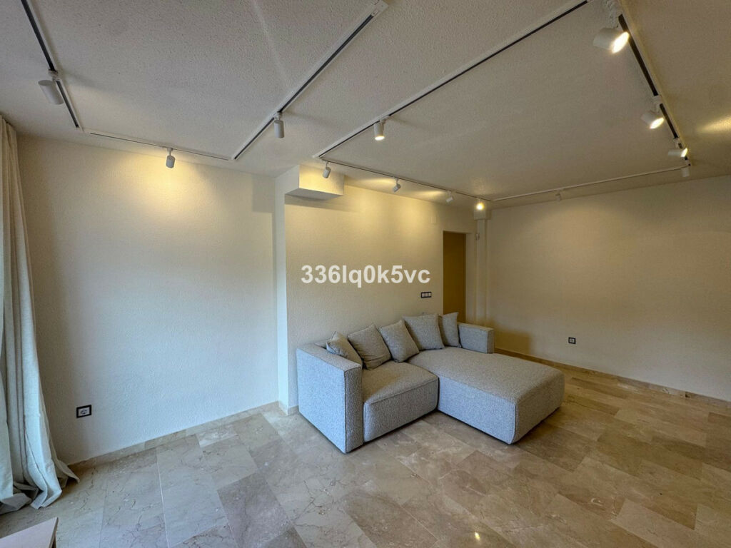 Top Floor Apartment Benahavís Málaga - image 5
