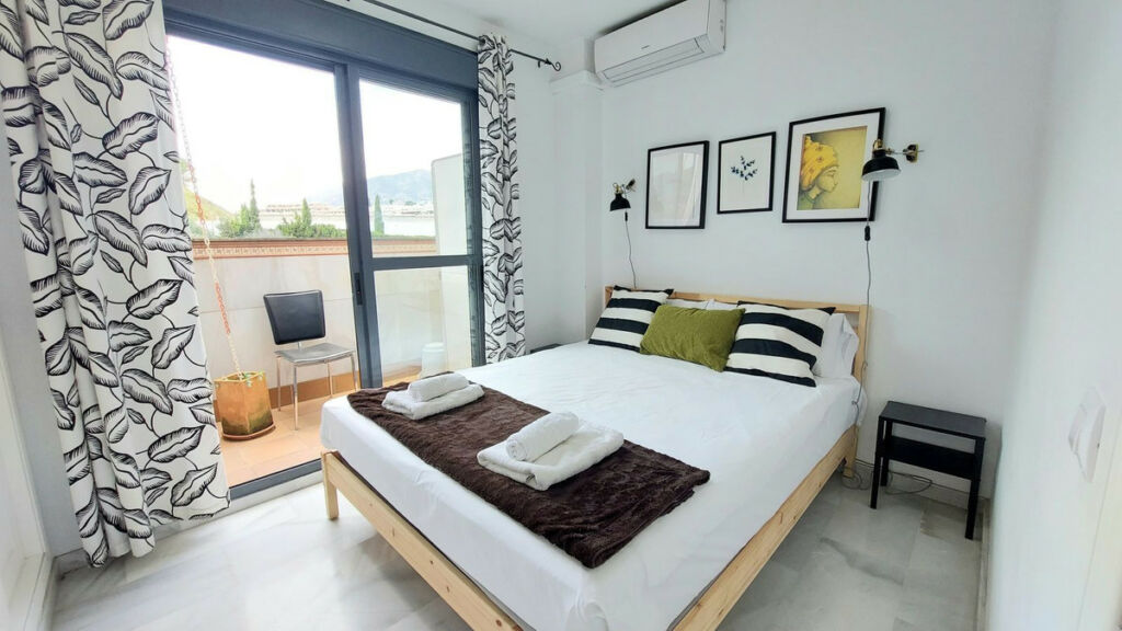 Penthouse Torreblanca Málaga - image 5