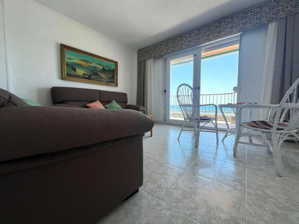 Middle Floor Apartment Playa de los Locos Alicante - image 5
