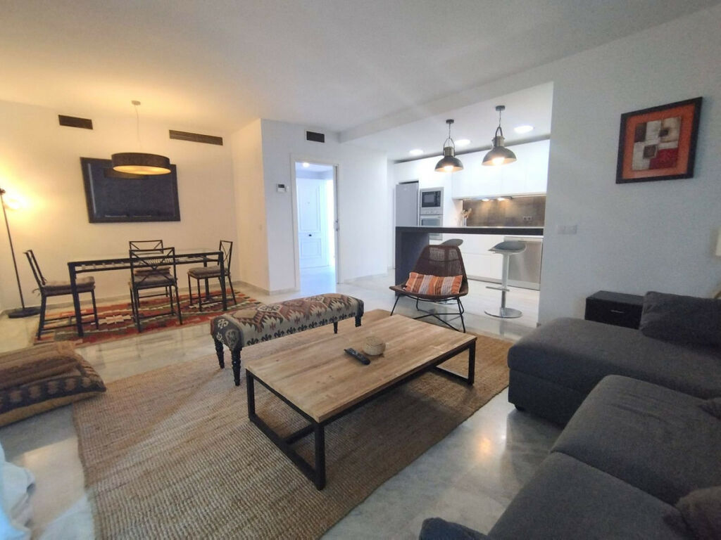 Ground Floor Apartment Nueva Andalucía Málaga - image 5