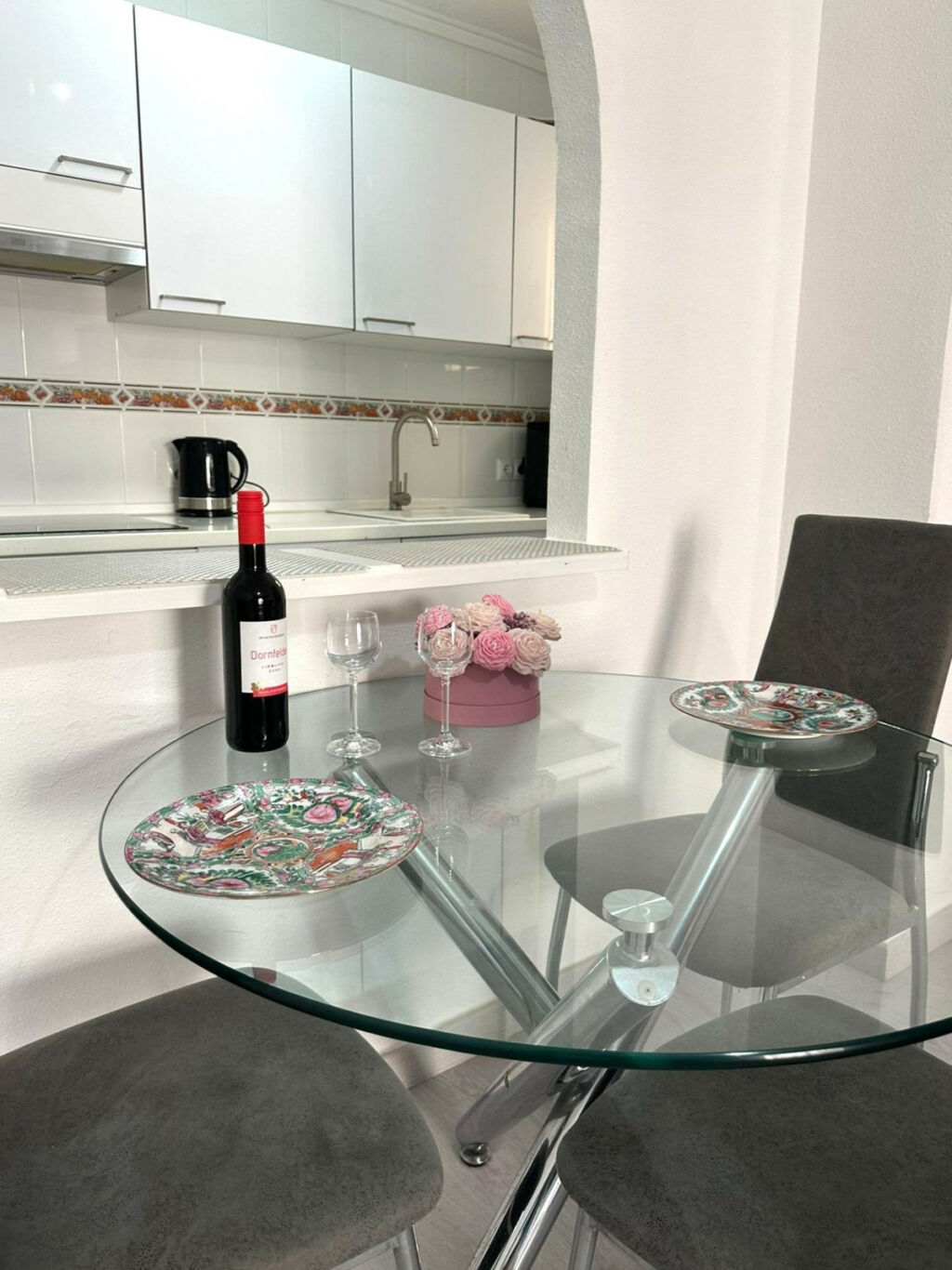 Middle Floor Apartment Torrevieja Alicante - image 5