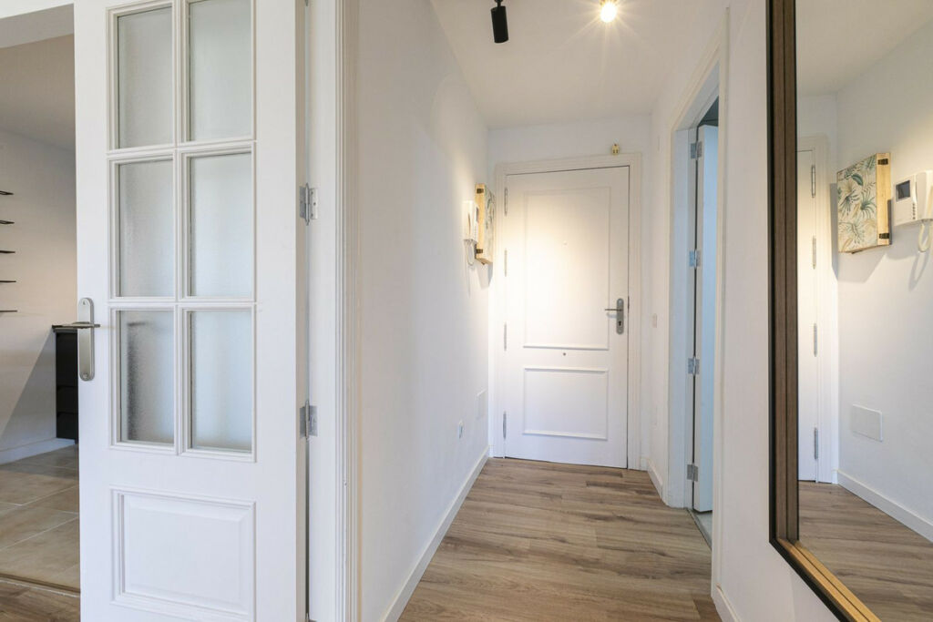 Top Floor Apartment Fuengirola Málaga - image 5