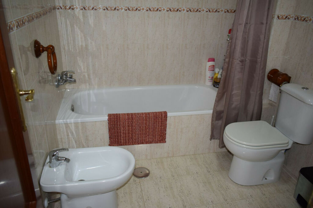Middle Floor Apartment El Morche Málaga - image 5