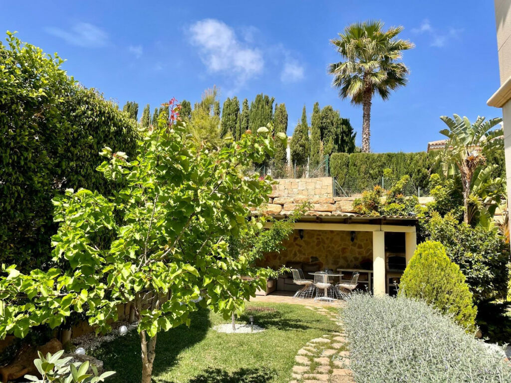 Detached Villa Finestrat Alicante - image 5