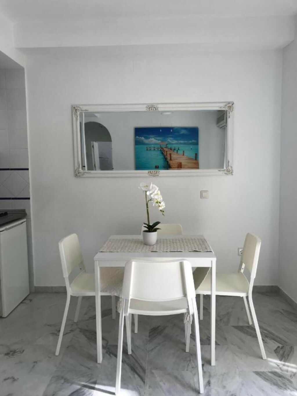 Middle Floor Apartment Fuengirola Málaga - image 5