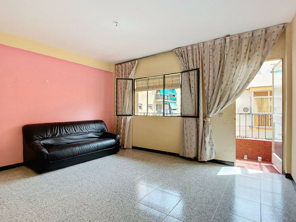 Middle Floor Apartment Fuengirola Málaga - image 5