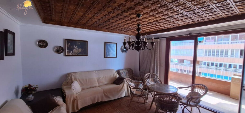 Middle Floor Apartment Torrevieja Alicante - image 5