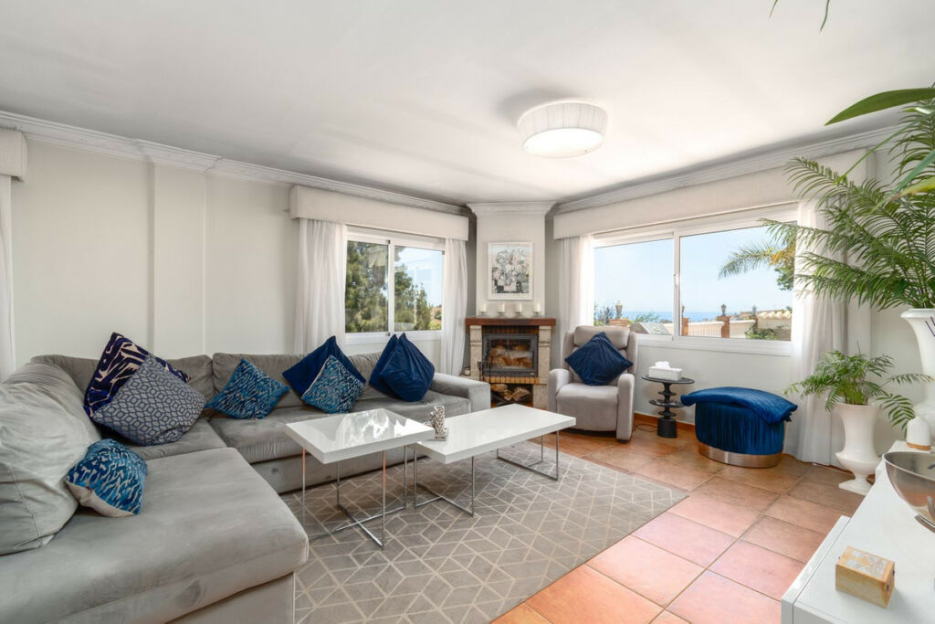 Detached Villa La Cala de Mijas Málaga - image 5