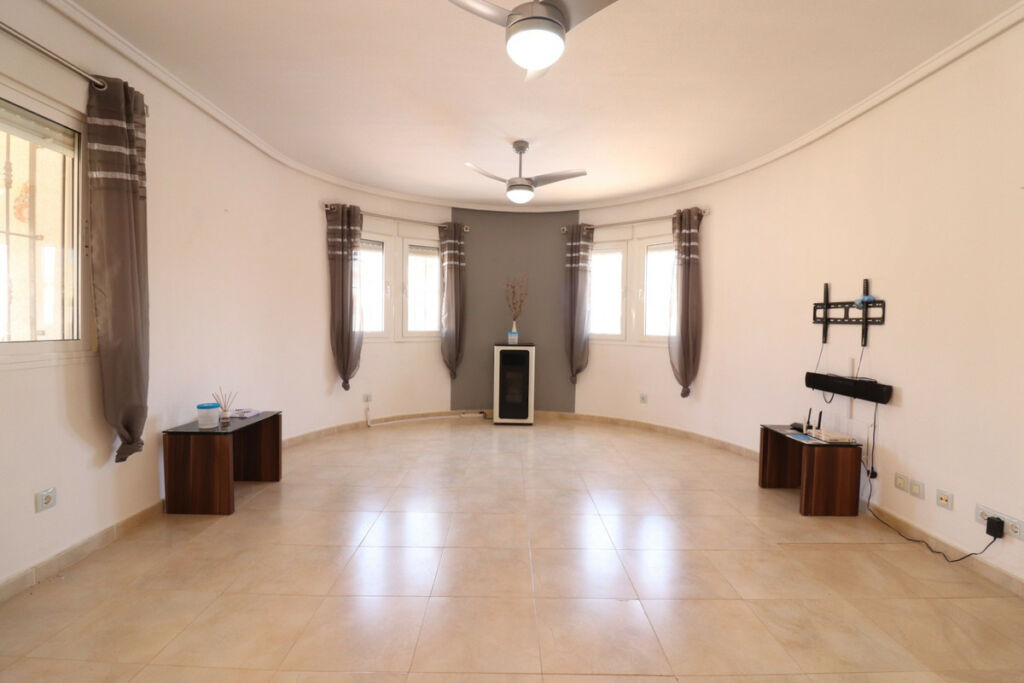 Detached Villa Rojales Hills Alicante - image 5