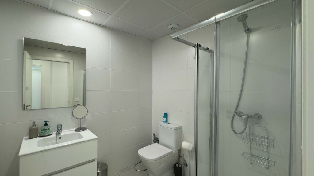 Top Floor Apartment Nueva Andalucía Málaga - image 5
