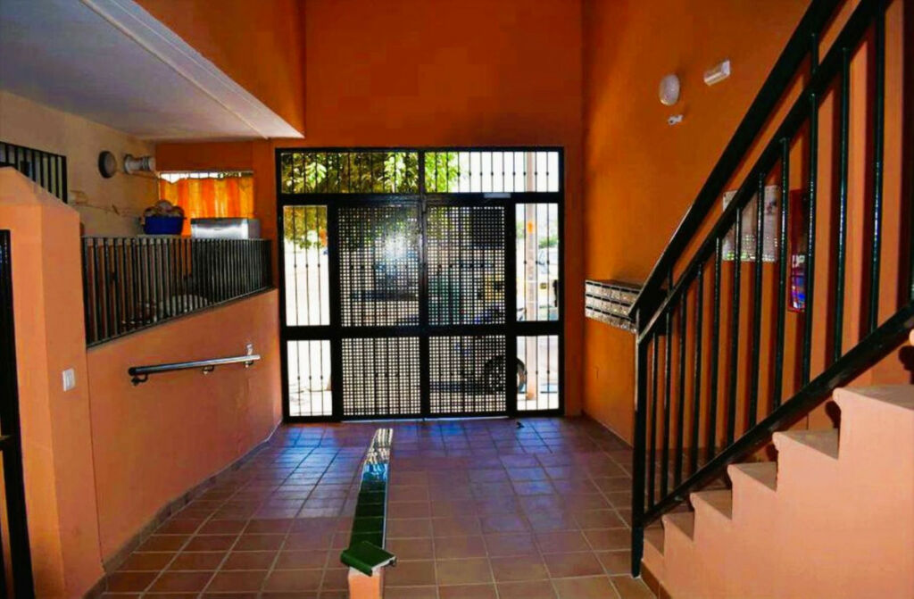 Ground Floor Apartment Torre del Mar Málaga - image 5