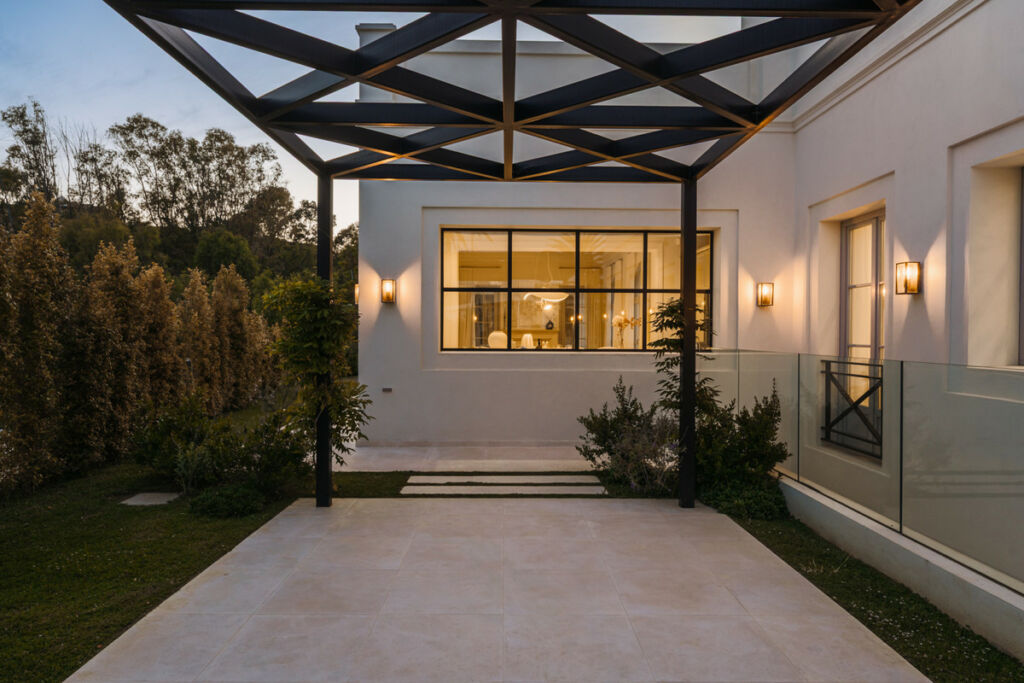 Detached Villa Nueva Andalucía Málaga - image 50