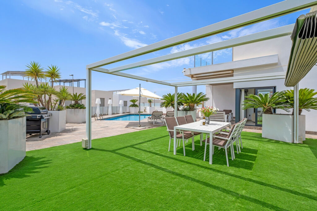 Detached Villa Villamartin Alicante - image 50