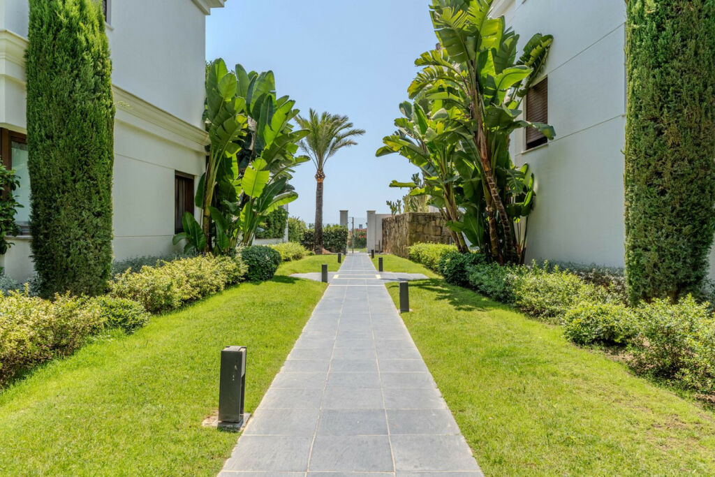Ground Floor Apartment Estepona Málaga - image 50