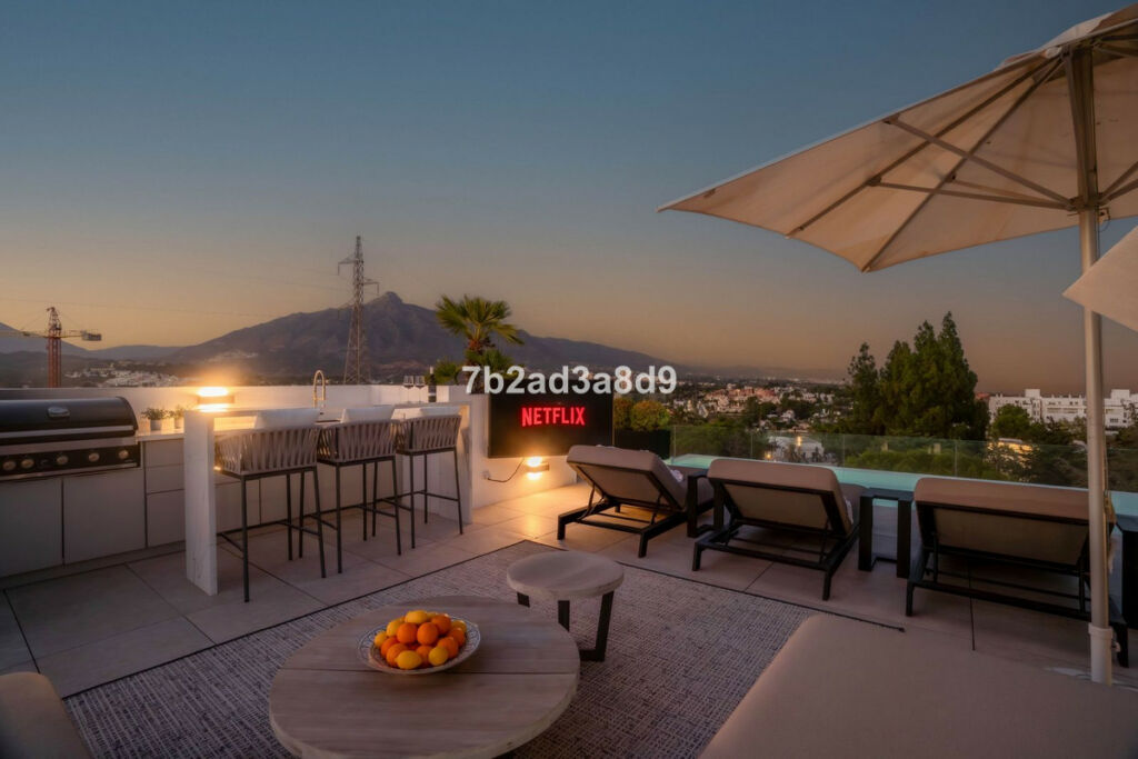 Detached Villa Nueva Andalucía Málaga - image 51