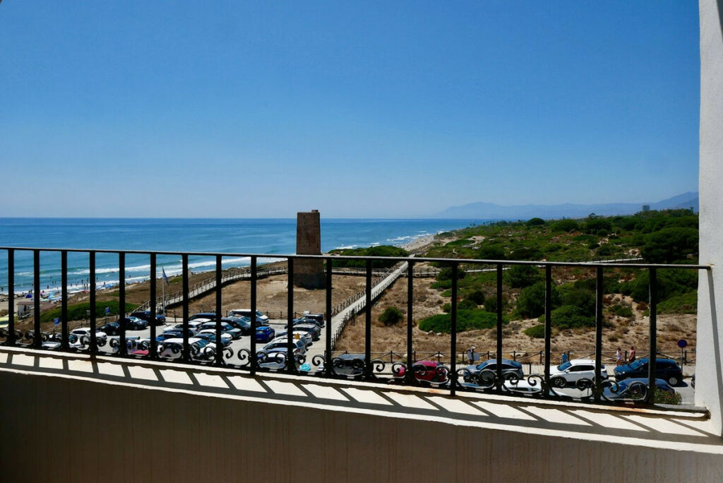 Middle Floor Apartment Puerto de Cabopino Málaga - image 12