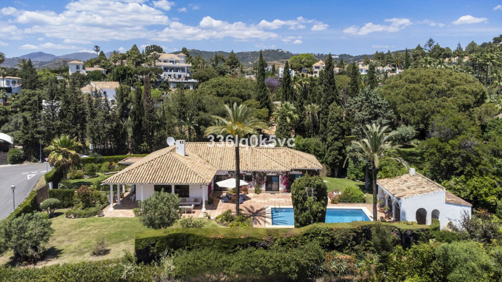 Detached Villa Las Chapas Málaga - image 51