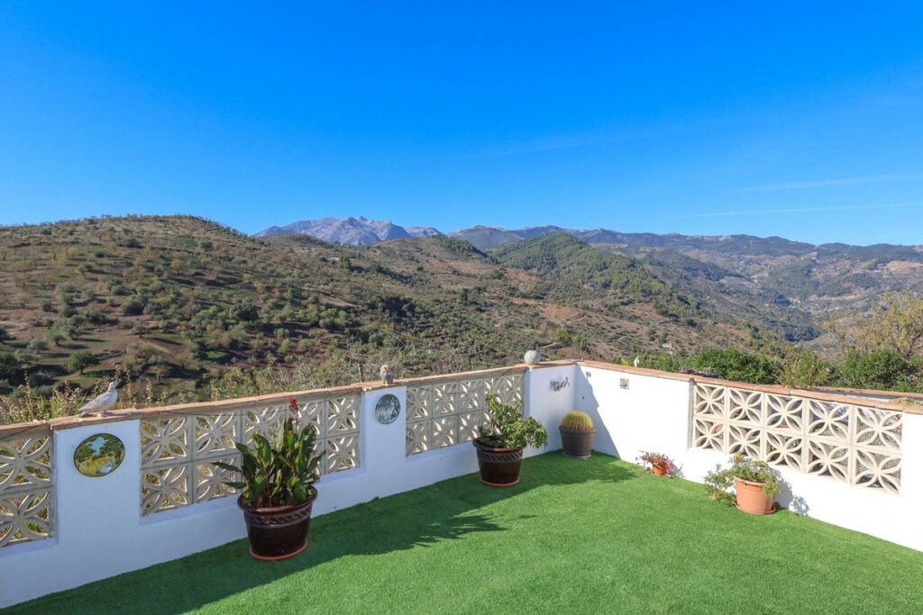 Detached Villa Tolox Málaga - image 52