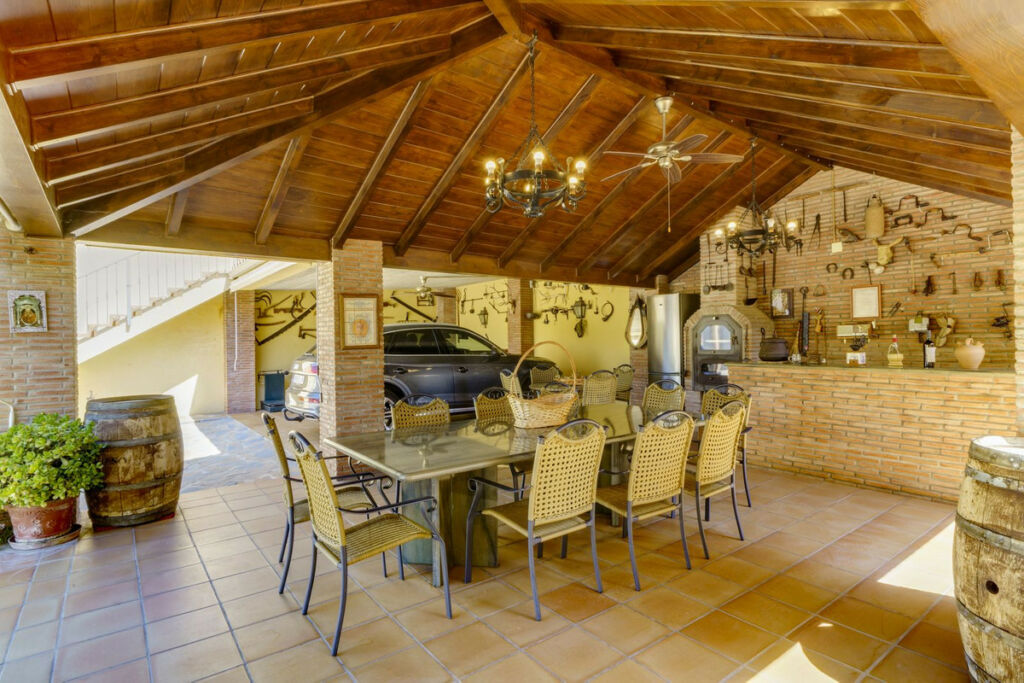 Detached Villa Benahavís Málaga - image 52