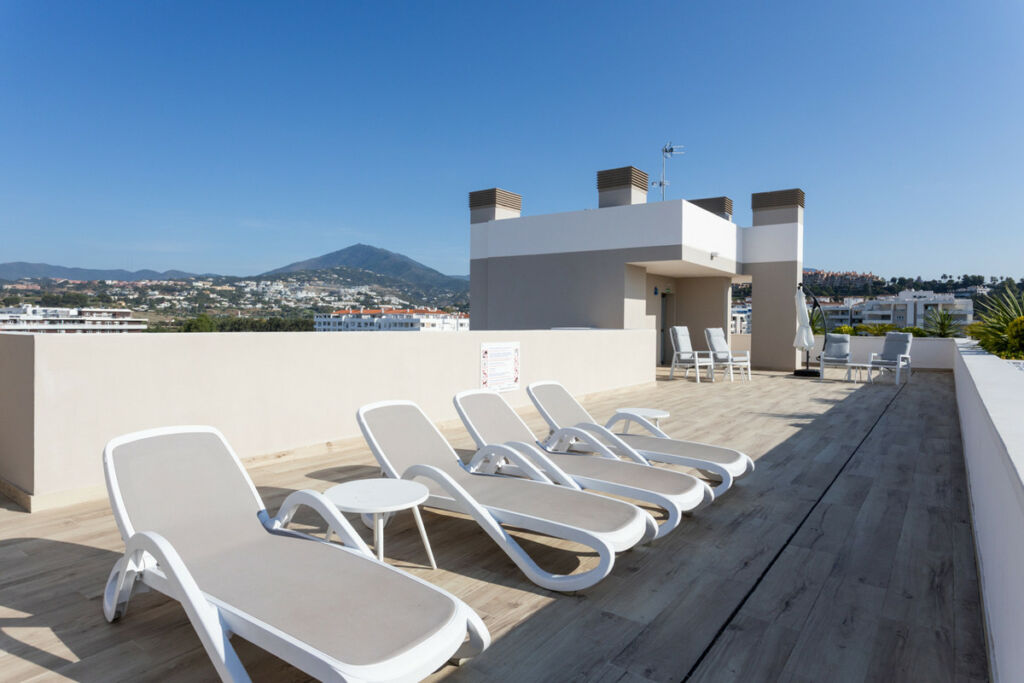 Middle Floor Apartment Nueva Andalucía Málaga - image 53