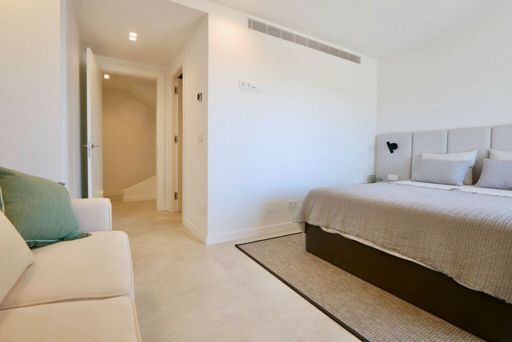 Middle Floor Apartment Puerto de Cabopino Málaga - image 57