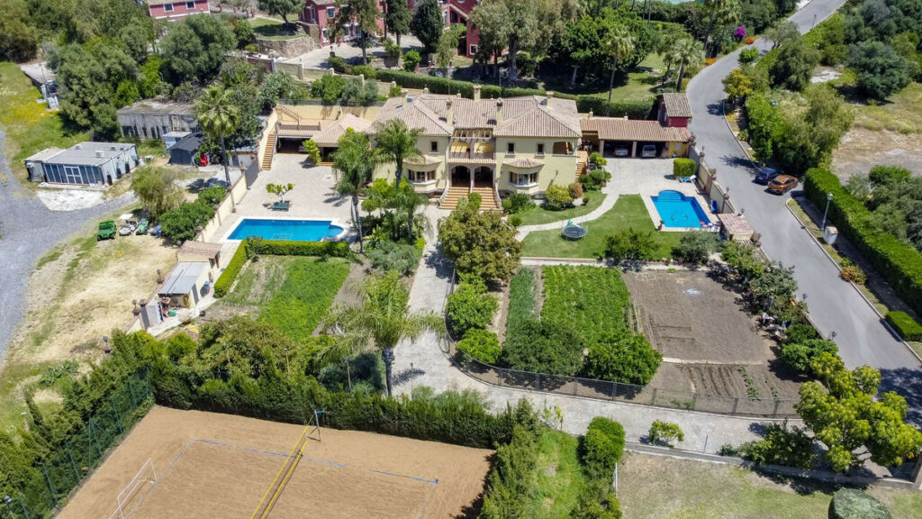 Detached Villa Benahavís Málaga - image 56