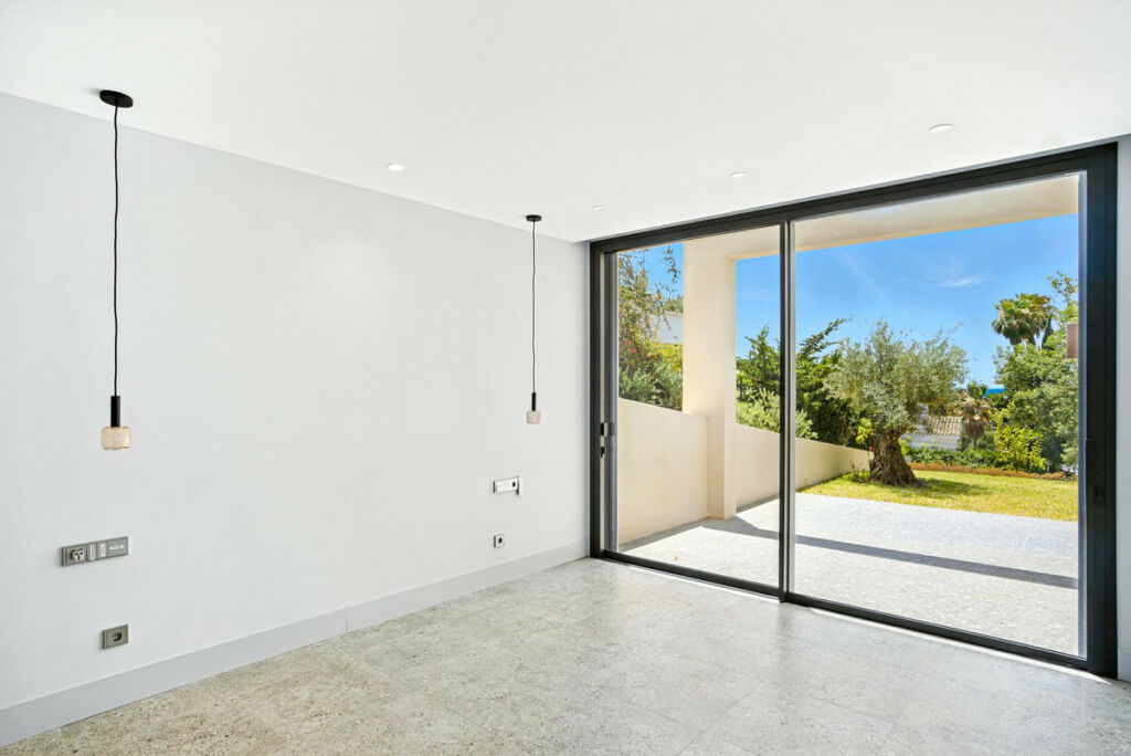 Detached Villa Elviria Málaga - image 56