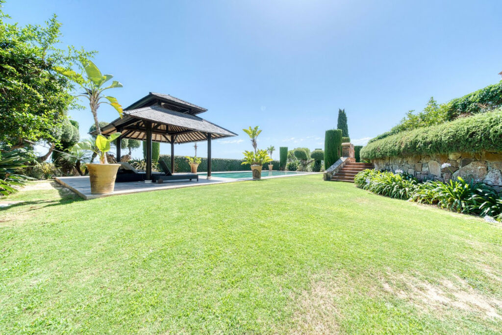 Detached Villa Sotogrande Costa Cádiz - image 57