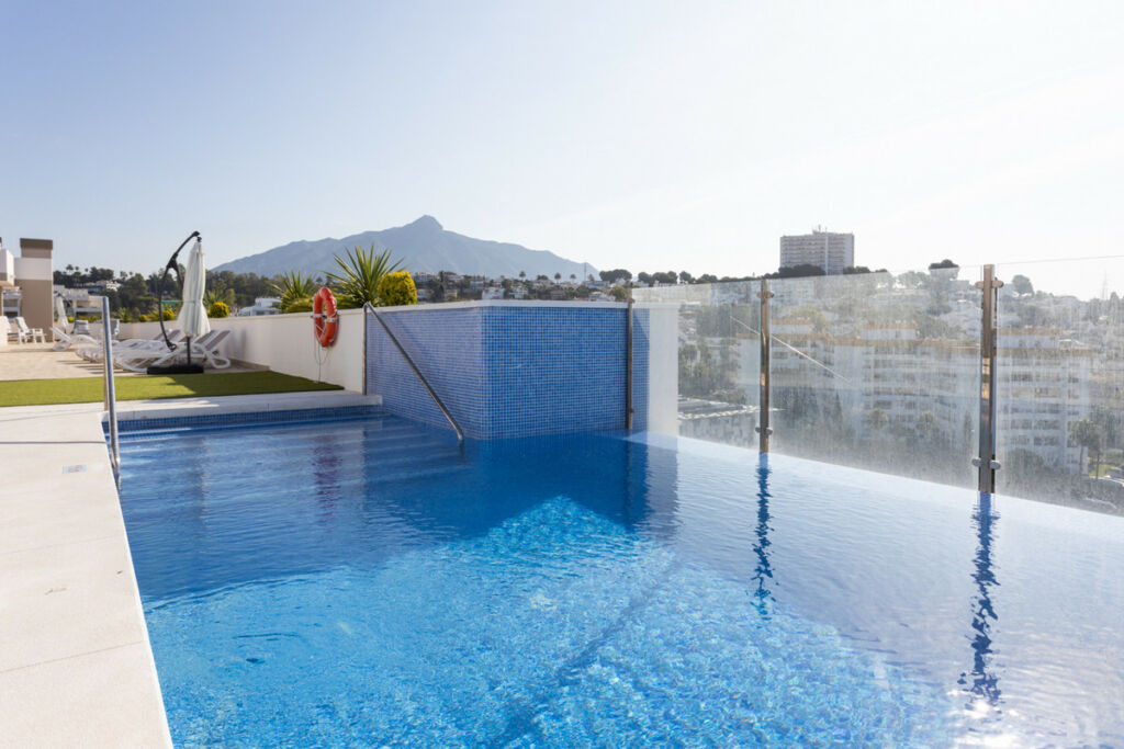 Middle Floor Apartment Nueva Andalucía Málaga - image 57