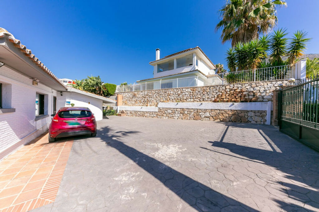 Detached Villa La Capellania Málaga - image 57