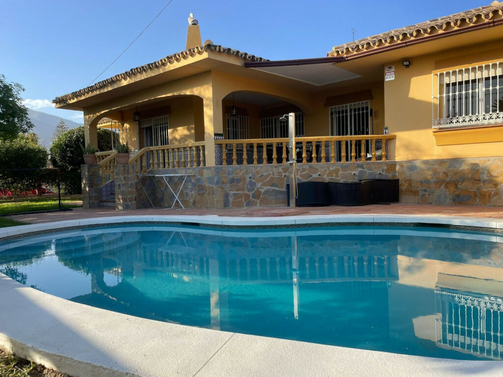 Detached Villa Mijas Málaga - image 5