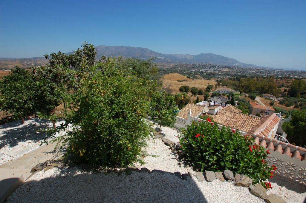 Detached Villa Cerros del Aguila Málaga - image 59