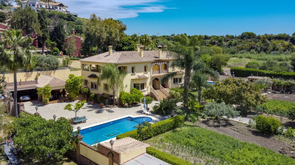 Detached Villa Benahavís Málaga - image 58