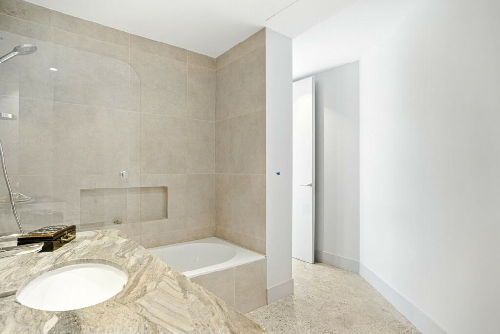 Detached Villa Elviria Málaga - image 58
