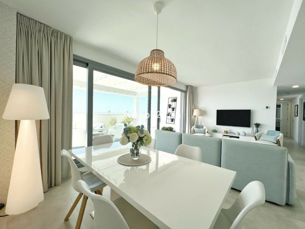 Penthouse Estepona Málaga - image 6