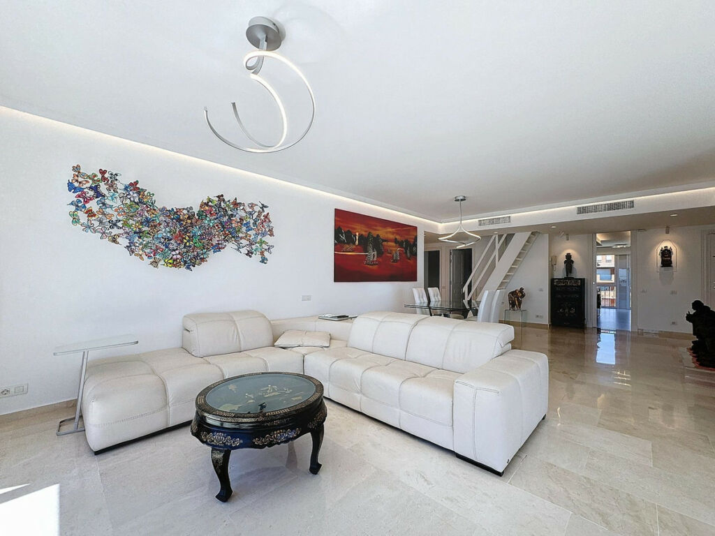 Penthouse Manilva Málaga - image 6