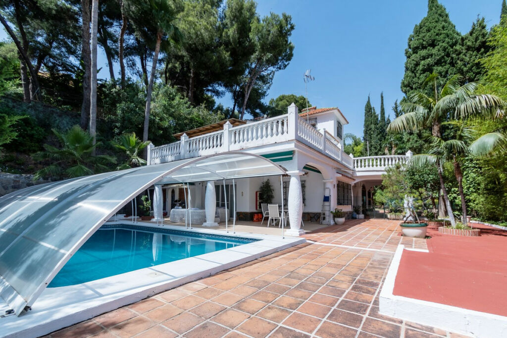 Detached Villa Marbella Málaga - image 6