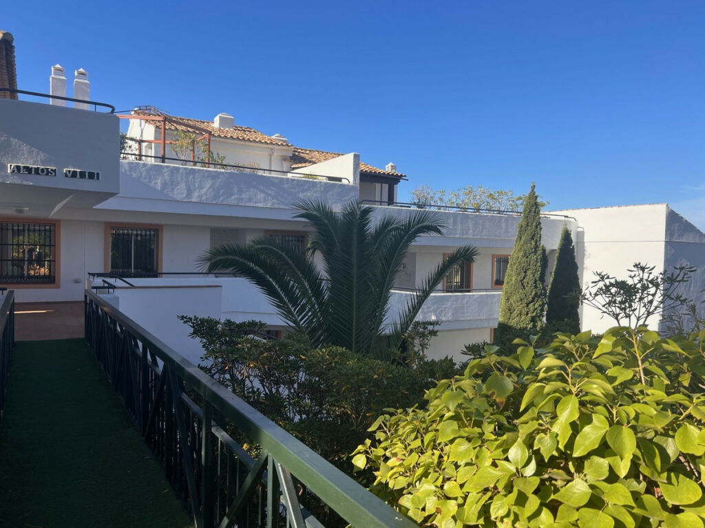 Middle Floor Apartment Riviera del Sol Málaga - image 6