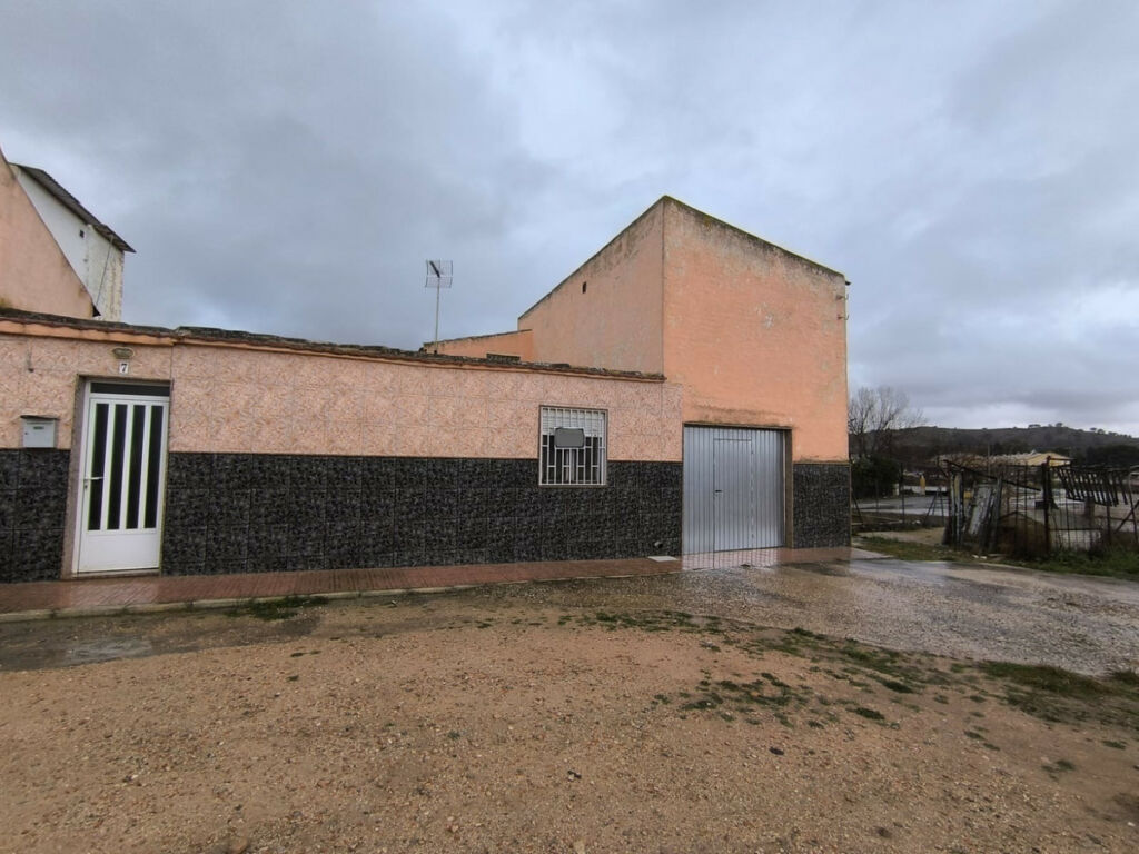 Townhouse Yecla Murcia - image 6