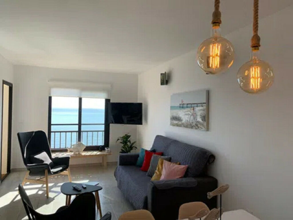 Middle Floor Apartment Fuengirola Málaga - image 6