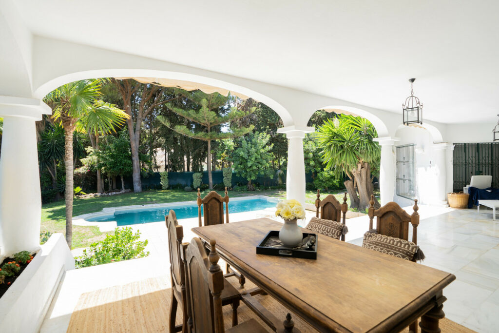 Detached Villa Sierra Blanca Málaga - image 6