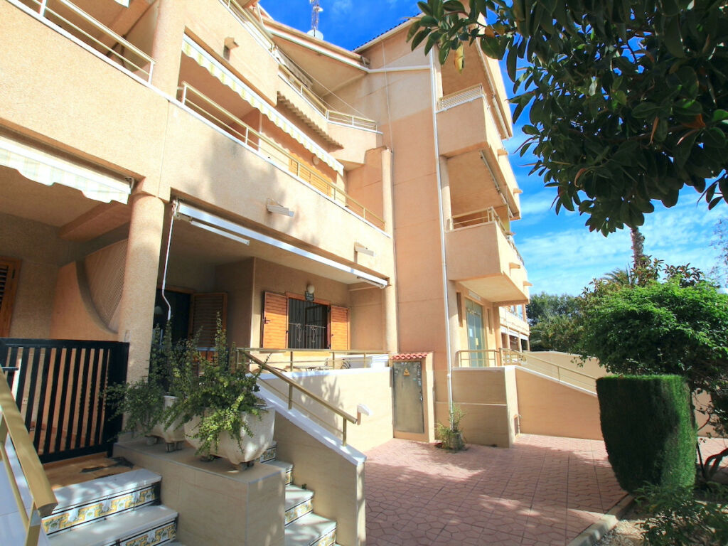 Ground Floor Apartment Guardamar del Segura Alicante - image 6