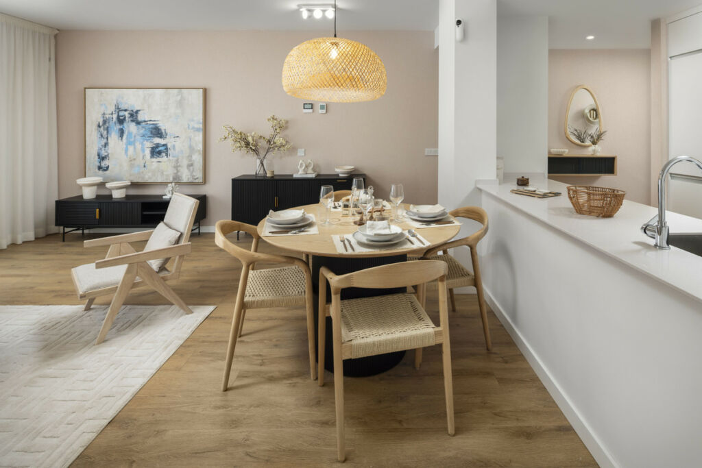 Middle Floor Apartment Estepona Málaga - image 6