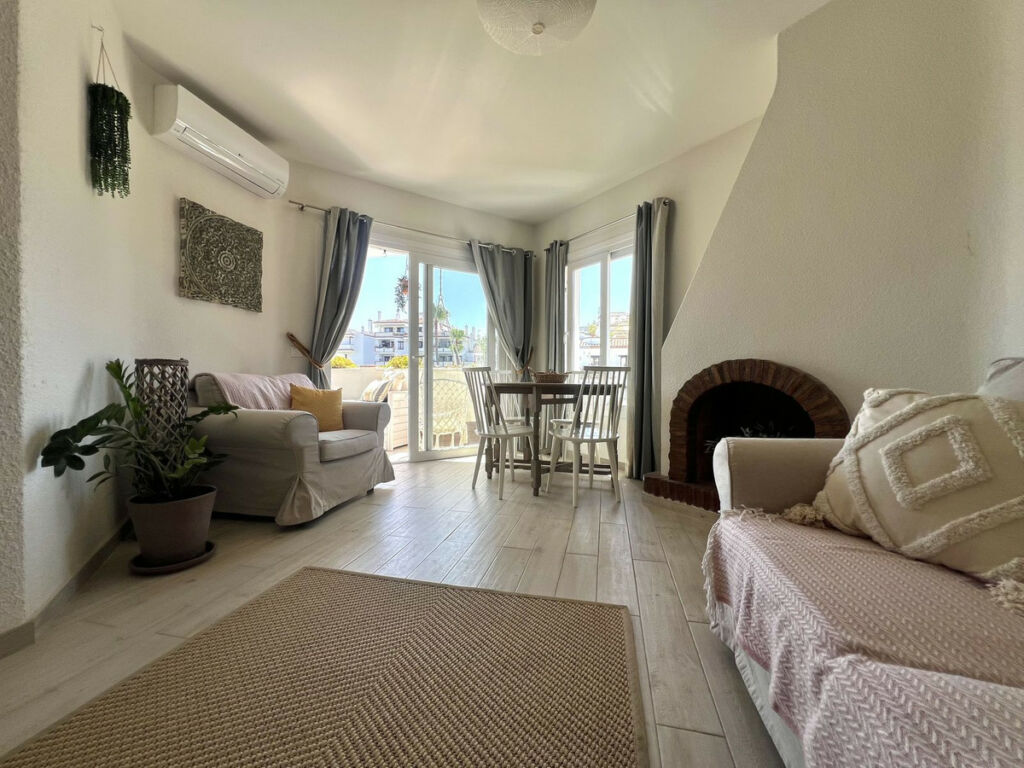 Top Floor Apartment Calahonda Málaga - image 6
